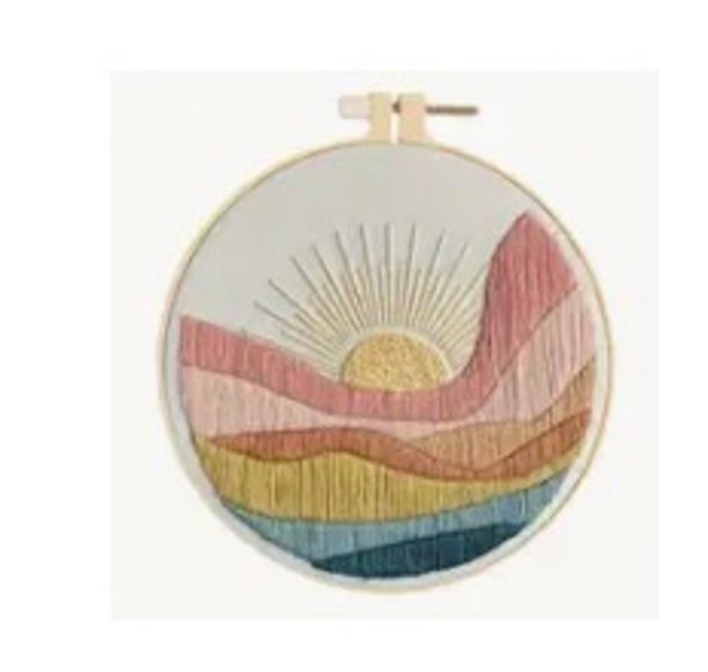 NWT Embroidery Kit Mountains Sunrise Beginner